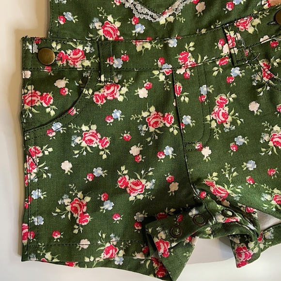 Little Lass Green and Pink Shortall Outfit NWT - Picture 3 of 9